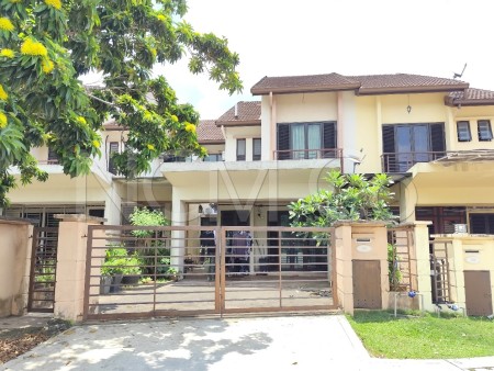 Terrace House For Auction at Putra Avenue