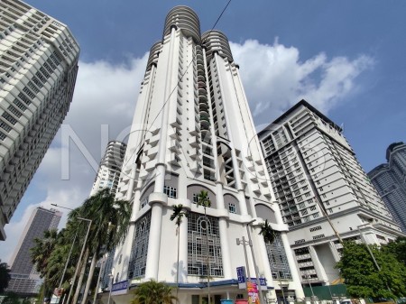 Condo For Auction at Villa Scott