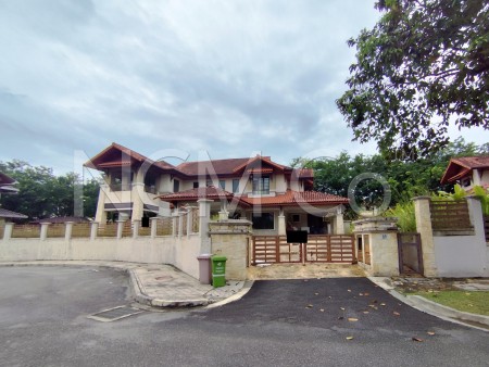 Bungalow House For Auction at Precinct 16