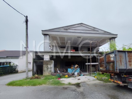 Terrace House For Auction at Kapar