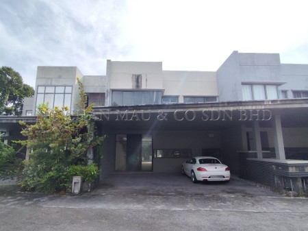 Terrace House For Auction at Mirage By The Lake