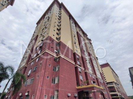 Apartment For Auction at Mentari Court 1