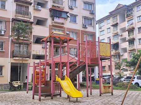 Apartment for Auction