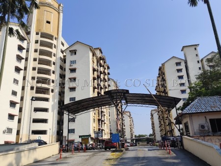 Apartment For Auction at Vista Lavender