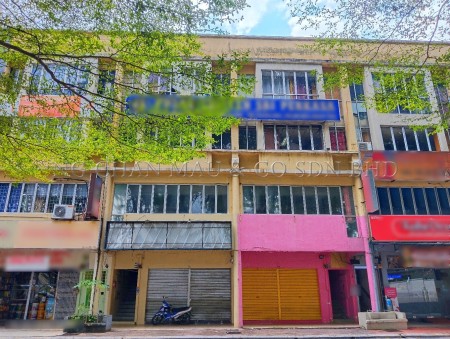 Shop Office for Auction