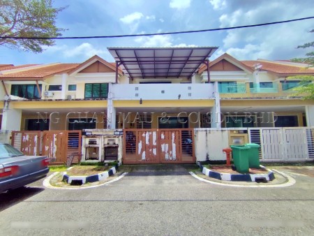 Terrace House For Auction at Palmyra Residences