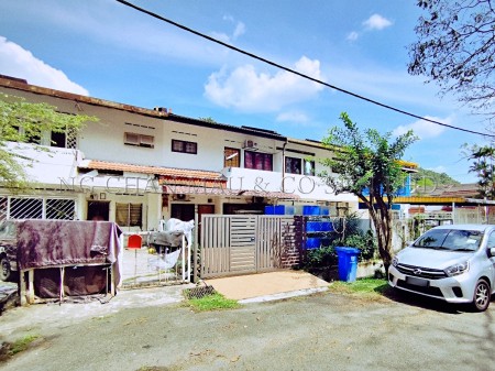 Terrace House for Auction