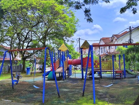 Terrace House for Auction