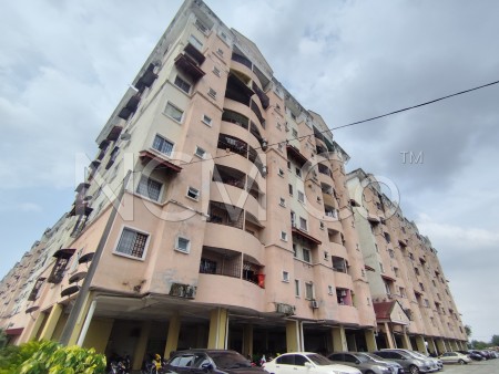Apartment For Auction at Perdana Villa