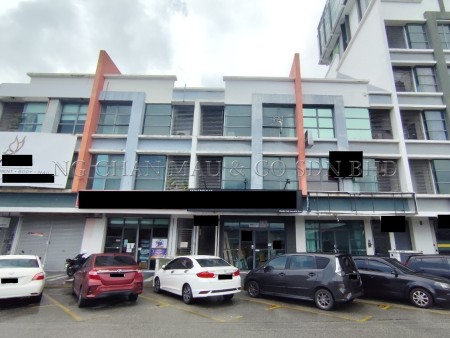 Shop Office For Auction at Alam Avenue 1