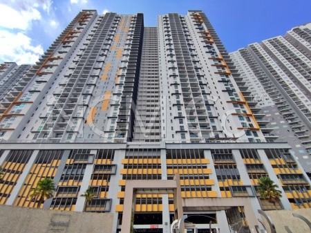 Condo For Auction at ParkHill Residence