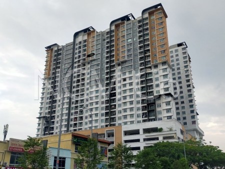 Serviced Residence For Auction at Larkin Idaman Apartment