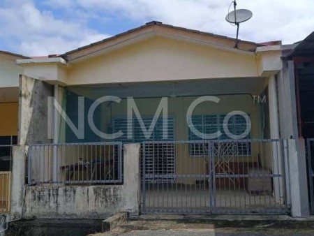 Terrace House For Auction at Kapit