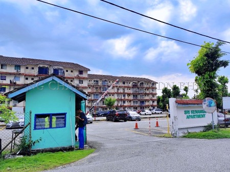 Apartment for Auction