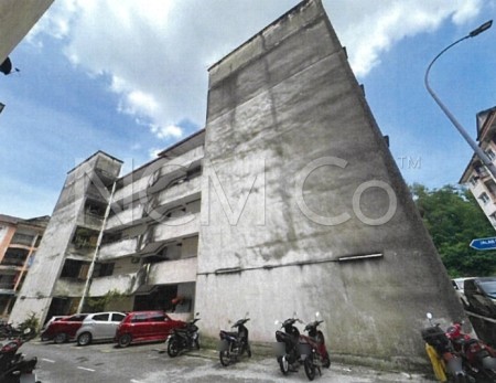 Apartment For Auction at Pangsapuri Gemilang