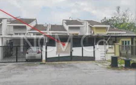 Terrace House For Auction at Tamu Hill Park