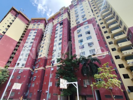 Apartment For Auction at Mentari Court 1