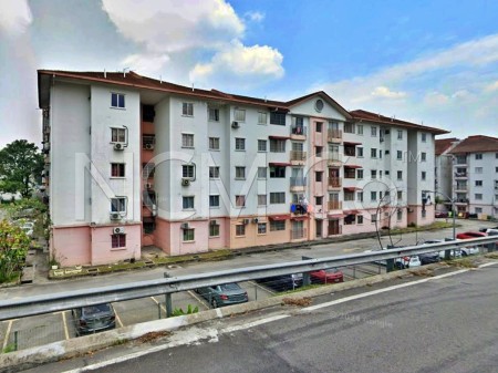 Apartment For Auction at Pangsapuri Seri Permai