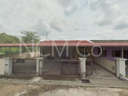 Terrace House For Auction at Taman Dindings