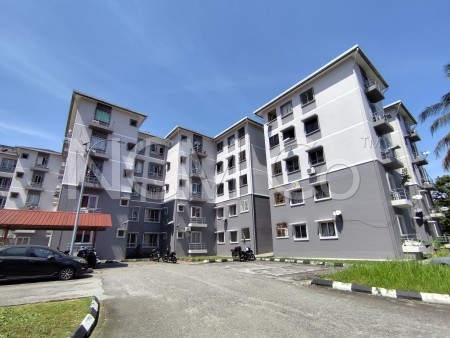 Apartment For Auction at Pangsapuri Randa