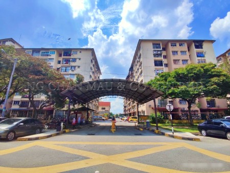 Apartment for Auction