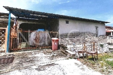 Terrace House For Auction at Kelana Jaya