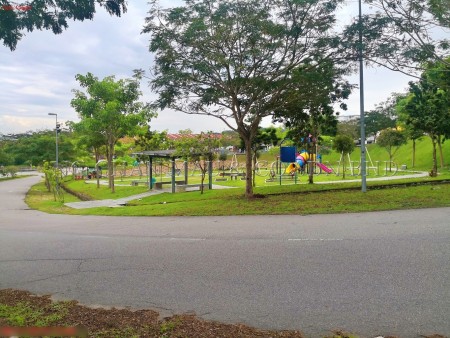 Terrace House for Auction