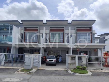 Terrace House For Auction at Acacia Park
