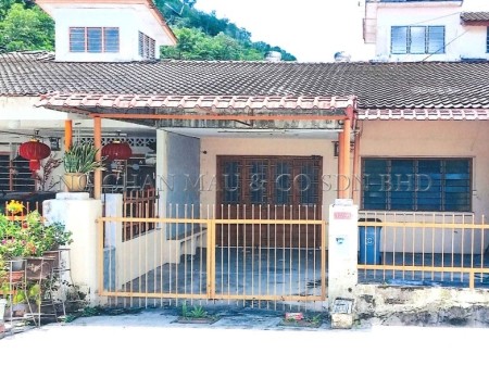 Terrace House For Auction at Taman Bunga Raya