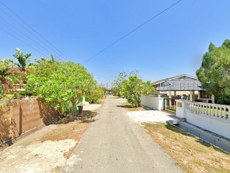 Bungalow House for Auction