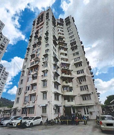 Apartment For Auction at Desa Bayan Apartment