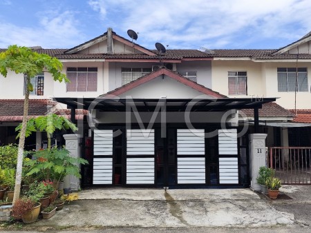 Terrace House For Auction at Taman Mawar