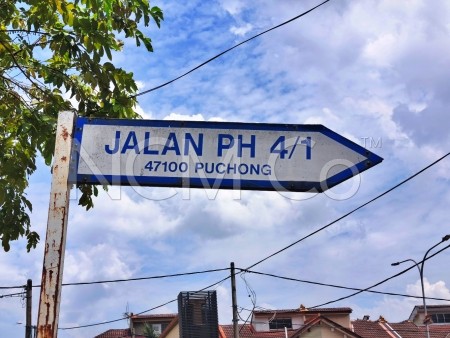 Terrace House for Auction