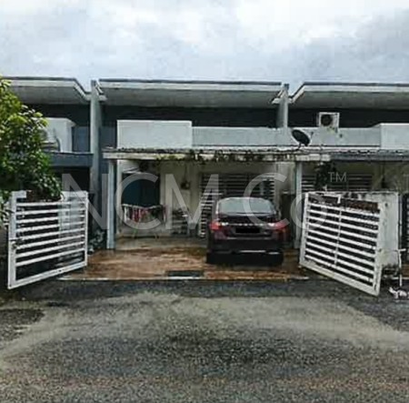 Terrace House For Auction at Aspen Taman Kuantan Jaya @ Pinggiran Putra 3