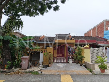 Terrace House For Auction at Kelana Jaya