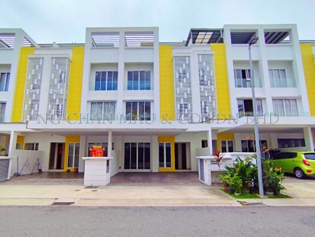 Terrace House For Auction at Majestic Rawang
