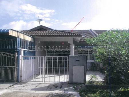 Terrace House For Auction at Taman Seri Cahaya