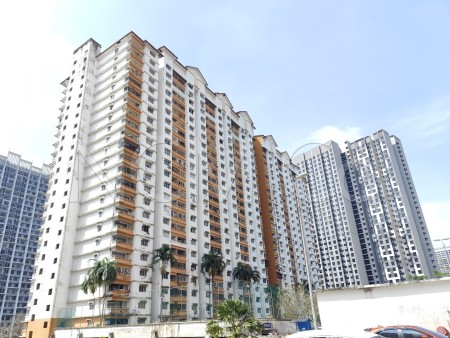Apartment For Auction at Flora Damansara Apartment