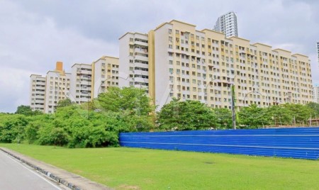 Flat For Auction at Palm Court