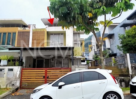Terrace House For Auction at Serenia Gardens