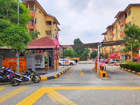 Apartment for Auction