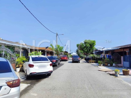 Terrace House for Auction