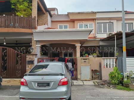Terrace House For Auction at Taman Mesra