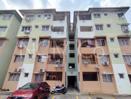 Apartment for Auction