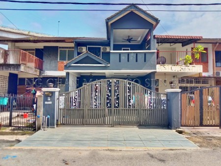 Terrace House For Auction at Kampung Pandan
