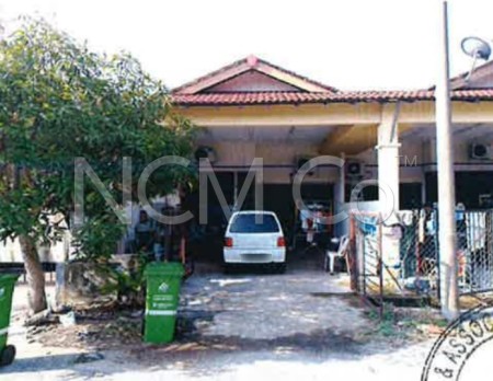 Terrace House For Auction at Bandar Kuantan Putri