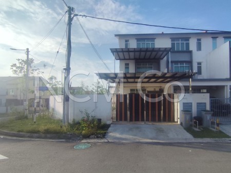Terrace House For Auction at Taman Pulai Mutiara