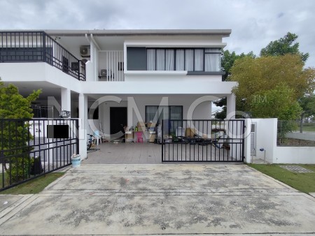 Terrace House For Auction at Sejati Lakeside