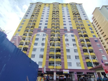 Apartment For Auction at Lagoon Perdana Apartment