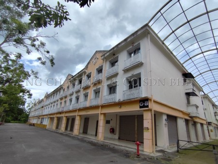 Serviced Residence For Auction at Laketown Apartment (Bukit Merah Resort)
